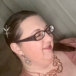 Meet your Posher, Abby